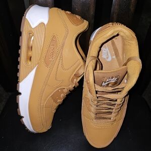 Nike Air Max 90